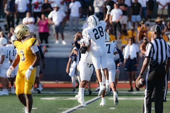 St John Bosco vs St Thomas Aquinas Football - by Matt Christopher 08-26-20231082
